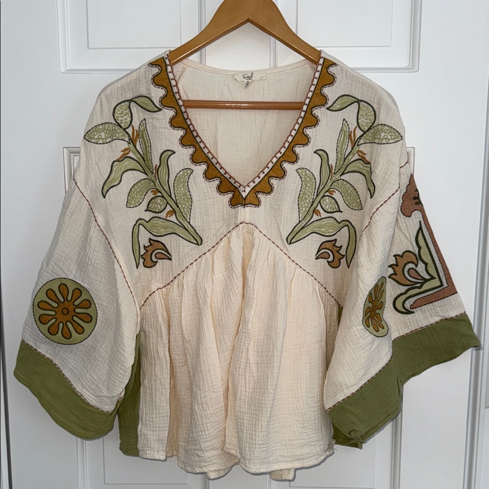 Easel Embroidered Blouse Top Womens Size S - Picture 4 of 12